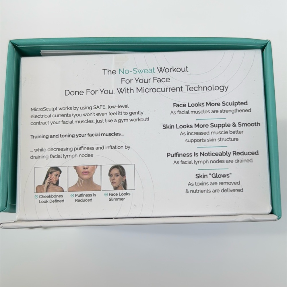 MY DERMA DREAM— MicroSculpt Microcurrent Facial Sculpting Device - Picture 3 of 4